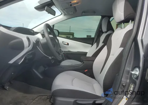 2019 Toyota Prius z USA, uszkodzony, nr VIN JTDL9RFU5K3008890